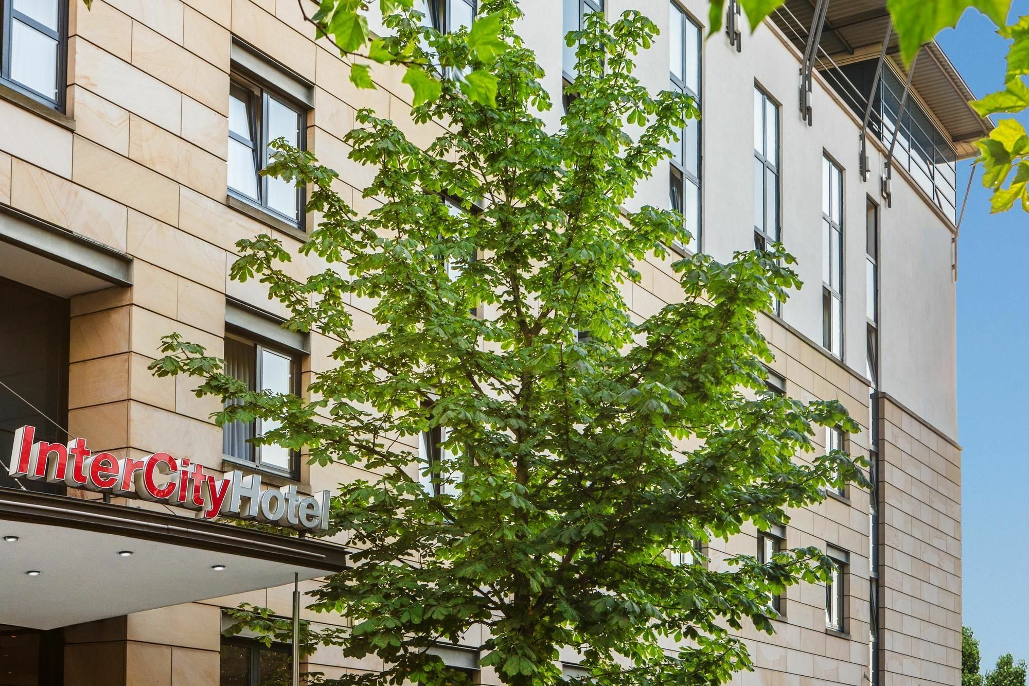 IntercityHotel Magdeburgo Exterior foto